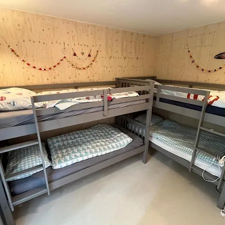 Fraaie Familiebungalow Op Heerlijk Rustige Plek Ouddorp