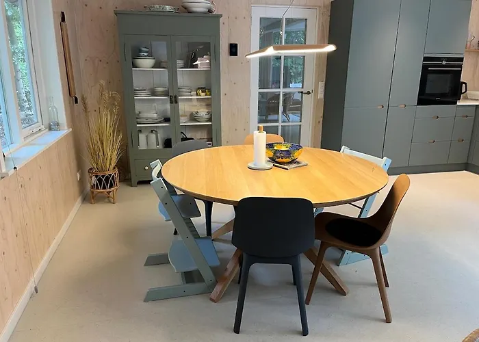 Hébergement de vacances Fraaie Familiebungalow Op Heerlijk Rustige Plek