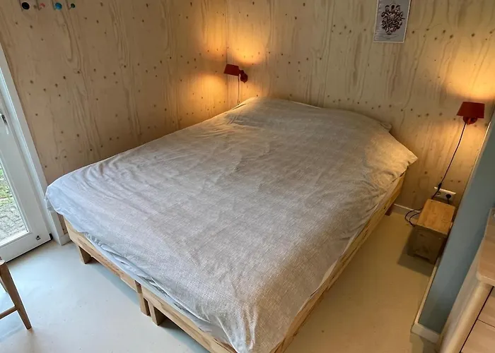 Hébergement de vacances Fraaie Familiebungalow Op Heerlijk Rustige Plek