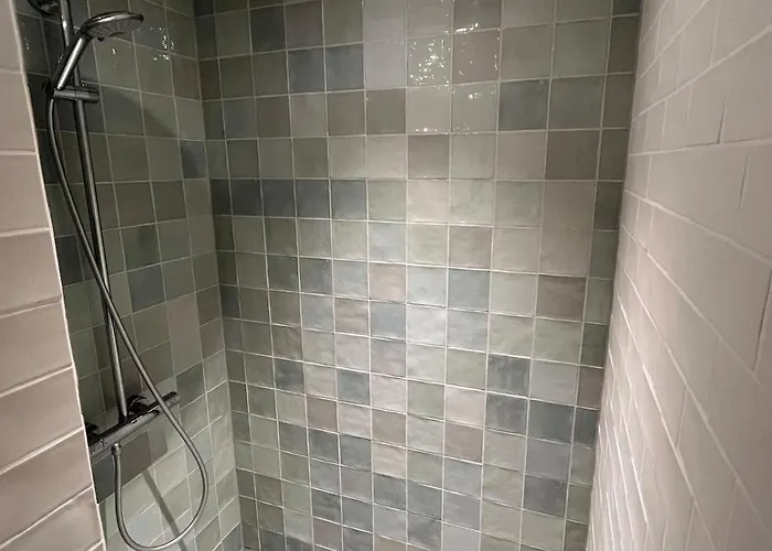 Fraaie Familiebungalow Op Heerlijk Rustige Plek *