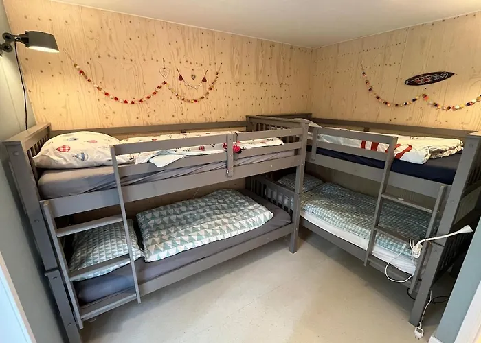 Fraaie Familiebungalow Op Heerlijk Rustige Plek Ouddorp