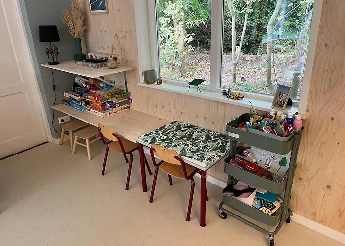 Fraaie Familiebungalow Op Heerlijk Rustige Plek Hébergement de vacances