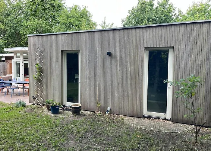 Fraaie Familiebungalow Op Heerlijk Rustige Plek Ouddorp