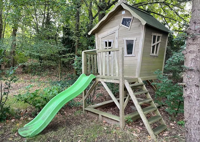 Hébergement de vacances Fraaie Familiebungalow Op Heerlijk Rustige Plek