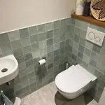 Fraaie Familiebungalow Op Heerlijk Rustige Plek Hébergement de vacances Ouddorp