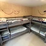 Fraaie Familiebungalow Op Heerlijk Rustige Plek Ouddorp